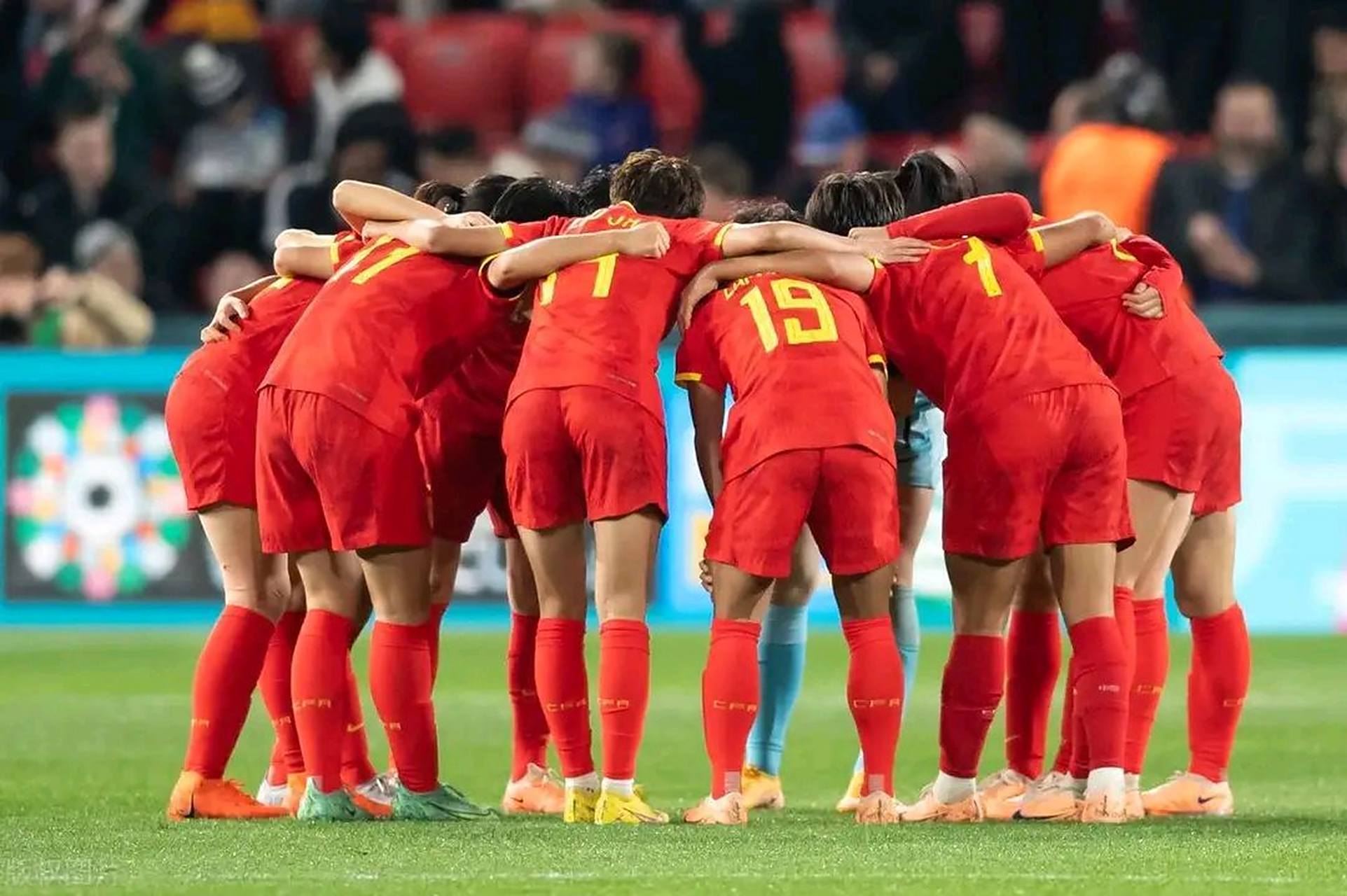 关于中国女足在国际赛事中创造了辉煌的历史的信息