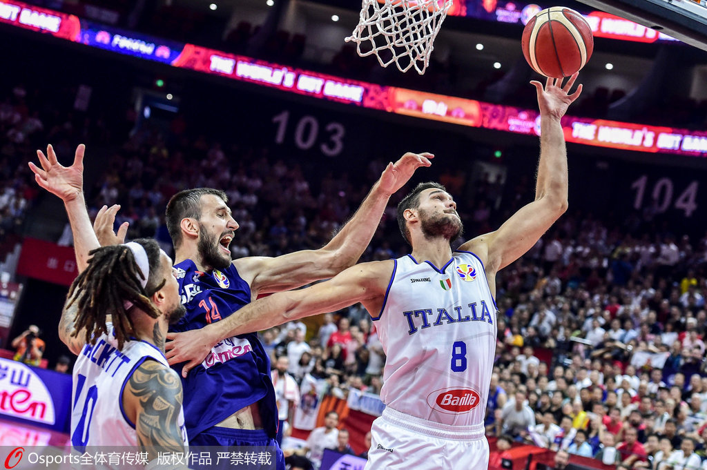 包含土耳其男篮绝地反击意大利男篮，加里纳利关键制胜的词条