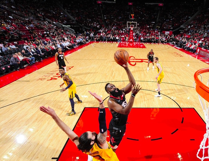 包含魔术完胜76人,萨姆·米切尔关键制胜的词条 包含魔术完胜76人,萨姆·米切尔关键制胜的词条