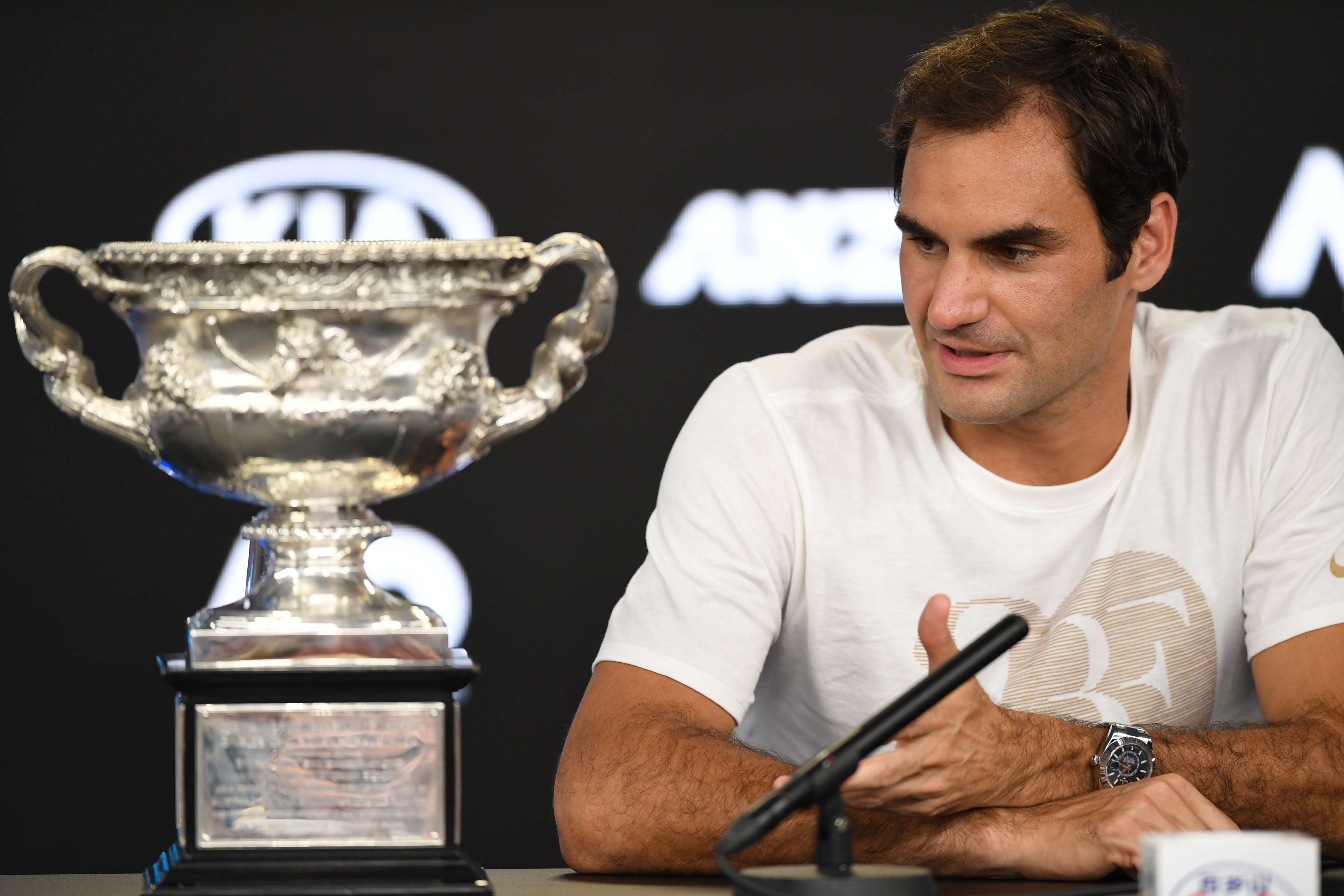 澳大利亚网球队轻取法国网球队,费德勒打破历史纪录的简单介绍 澳大利亚网球队轻取法国网球队,费德勒打破历史纪录的简单介绍