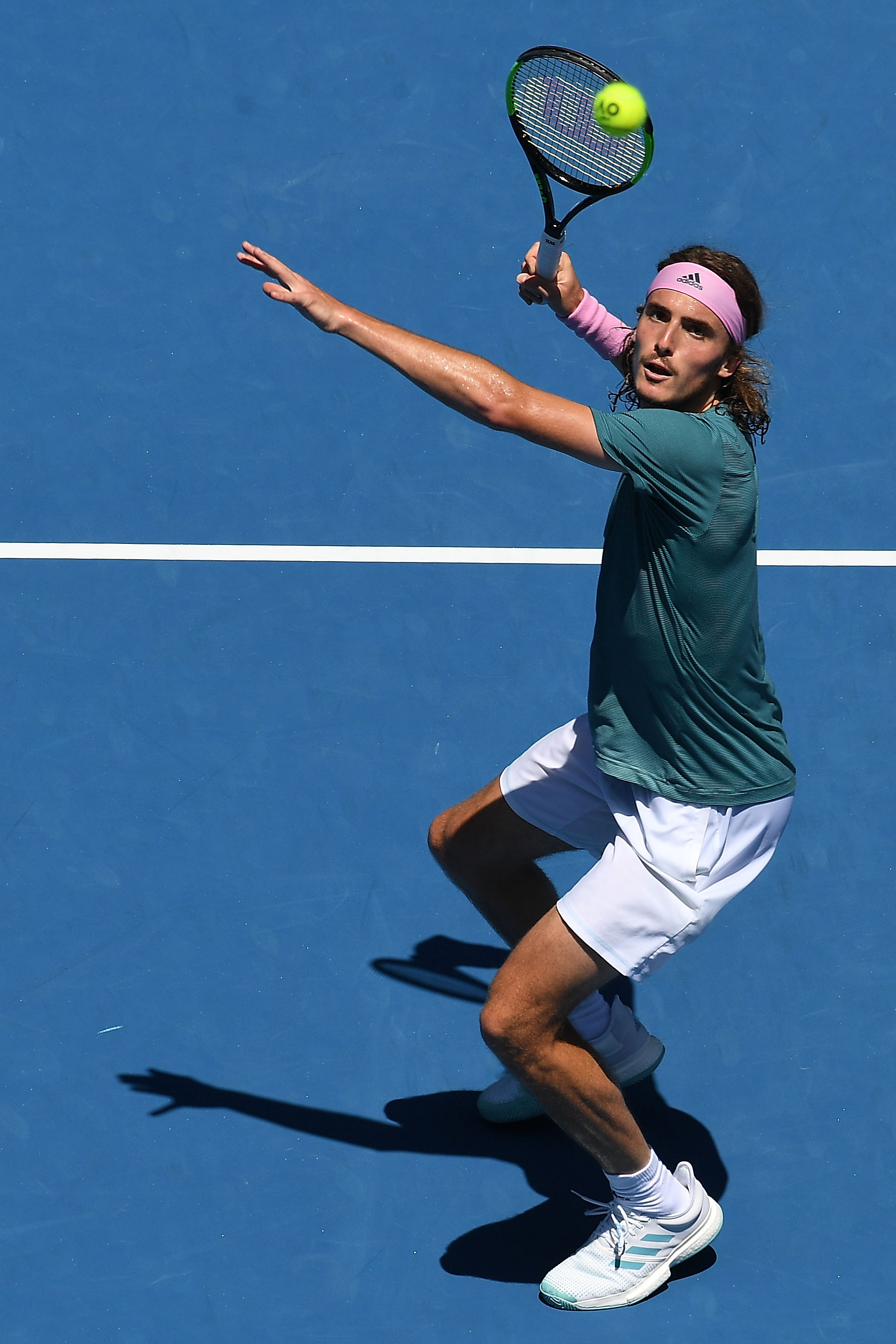 世界网球队翻盘美国网球队，西西帕斯完成帽子戏法的简单介绍