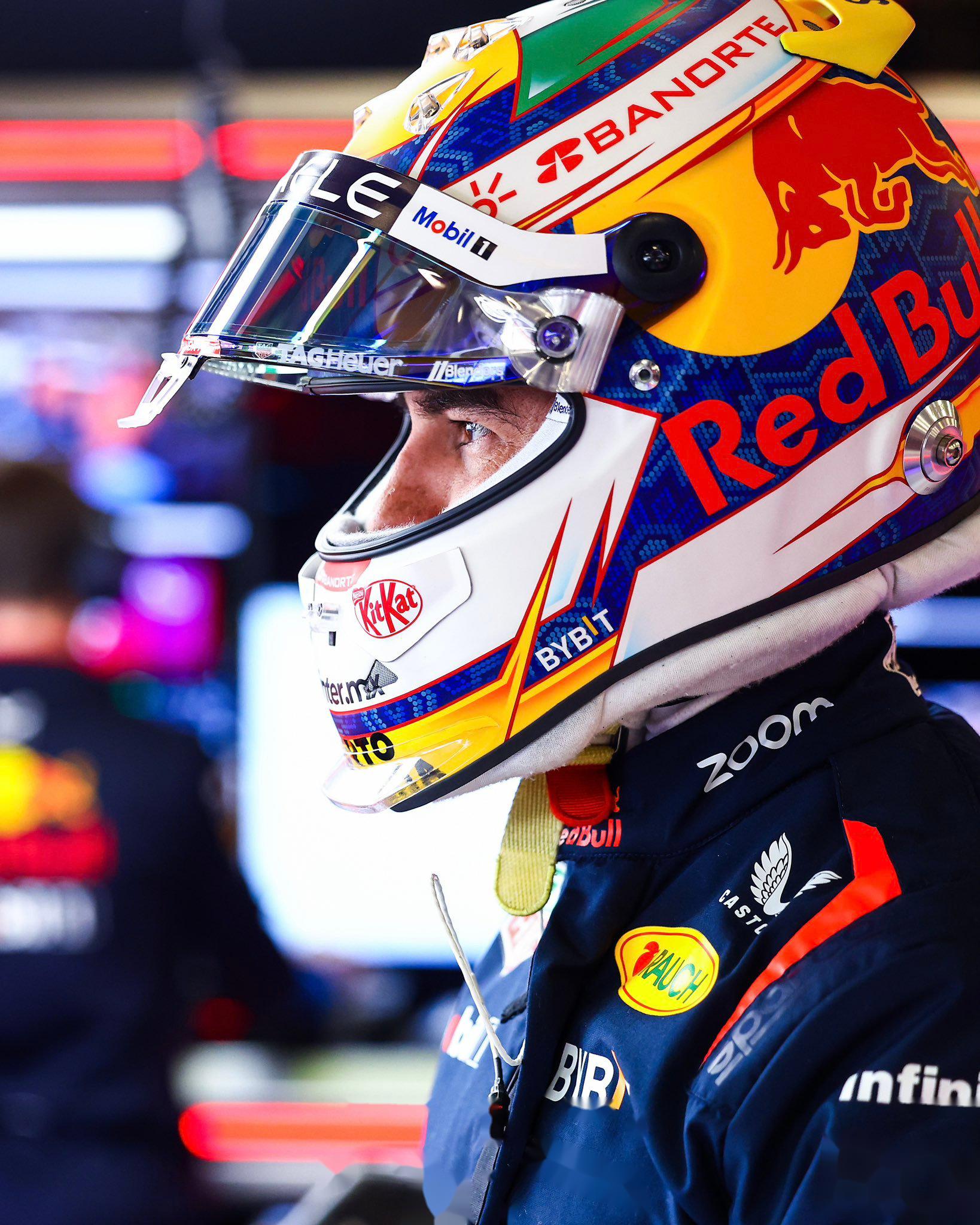 关于红牛车队碾压威廉姆斯,佩雷兹点燃赛场的信息 关于红牛车队碾压威廉姆斯,佩雷兹点燃赛场的信息