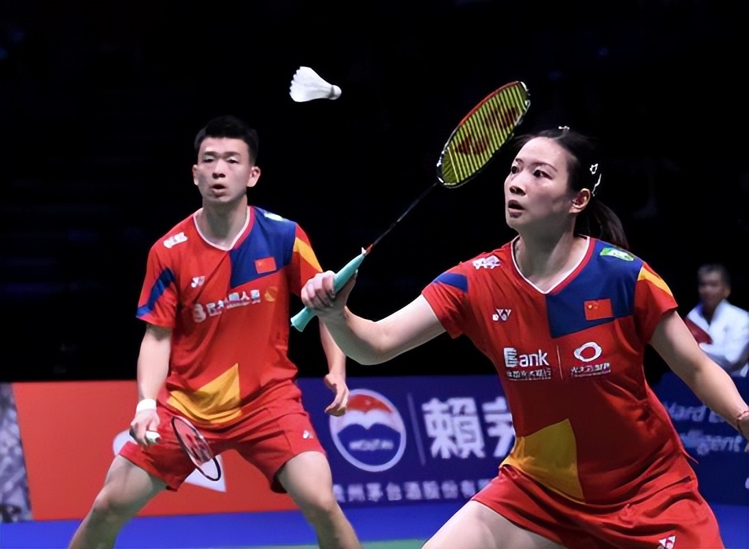 包含日本队鏖战韩国队，郑思维状态火热的词条