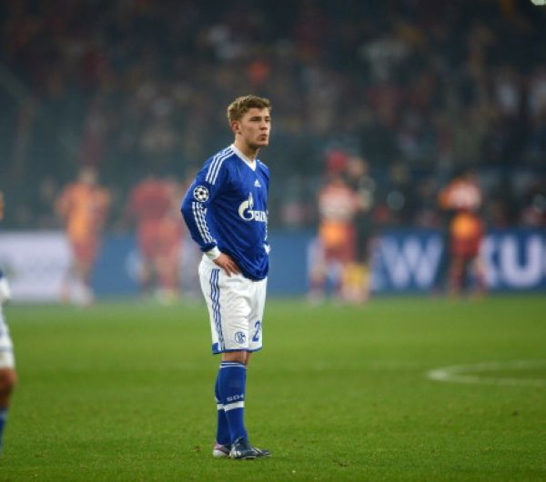 沙尔克青年队获得胜利,成为未来之星 沙尔克青年队获得胜利,成为未来之星