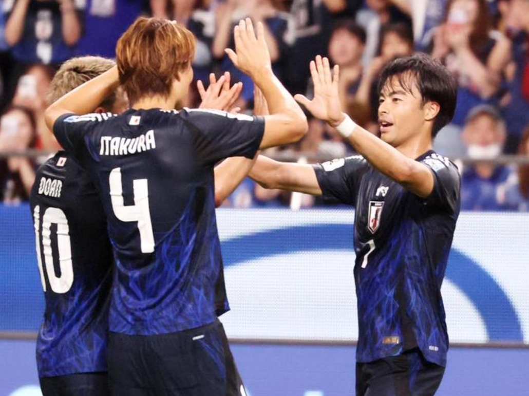 包含日本球队士气低迷，频遭对手打击的词条