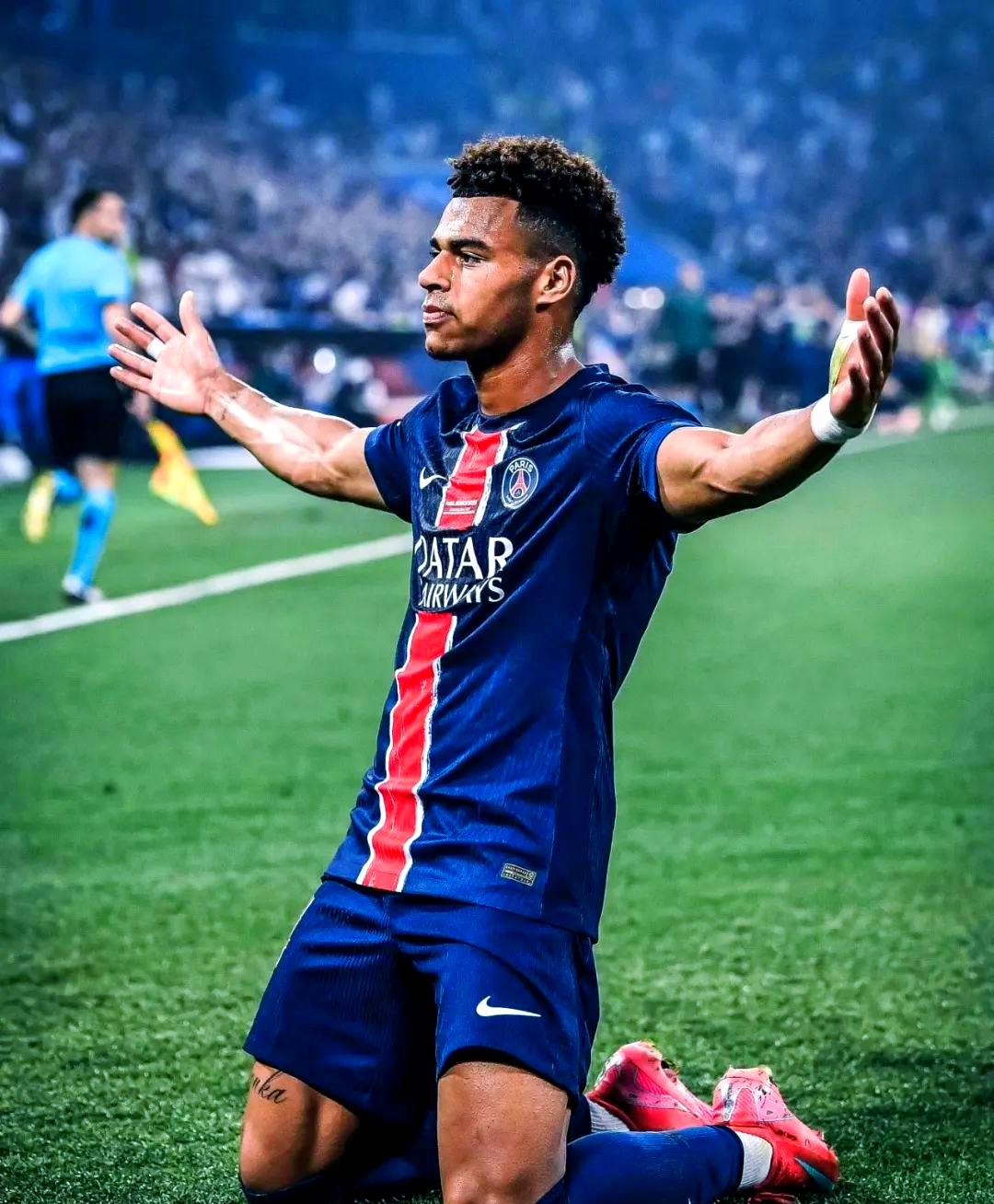 包含巴黎圣日耳曼主场大胜波尔多，继续领跑积分榜的词条