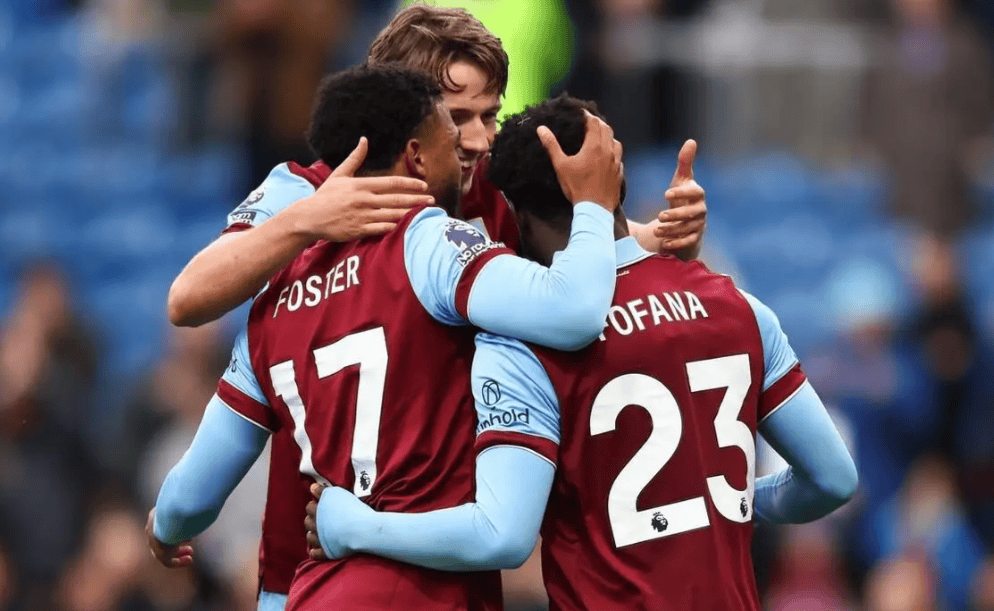 伯恩利客场逼平，抢分能力受到称赞的简单介绍