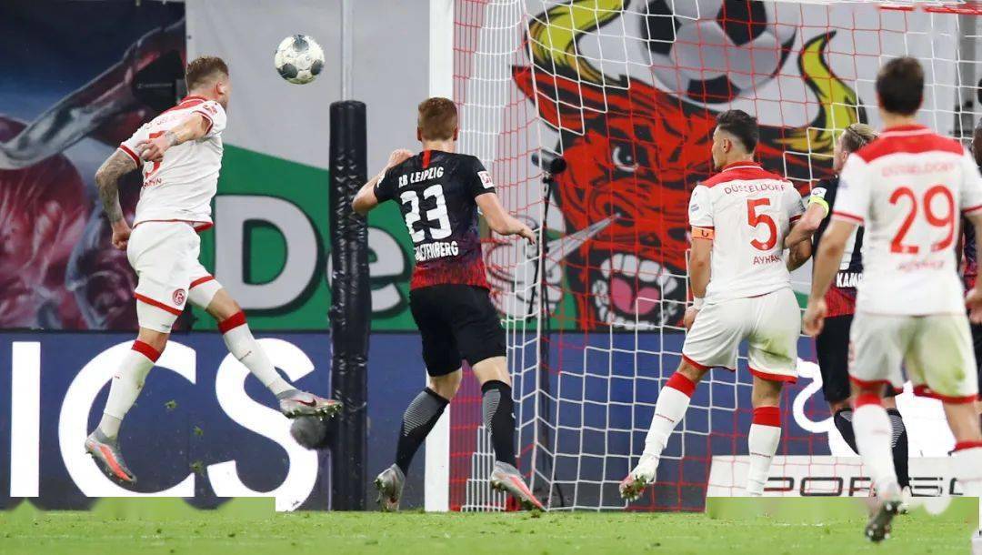 美因茨主场豪取三分，积分榜上有所作为！的简单介绍