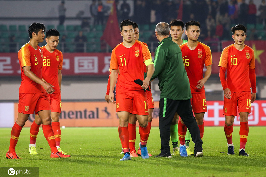 关于俱乐部老板涉嫌财务违规，球队前景一片迷茫的信息