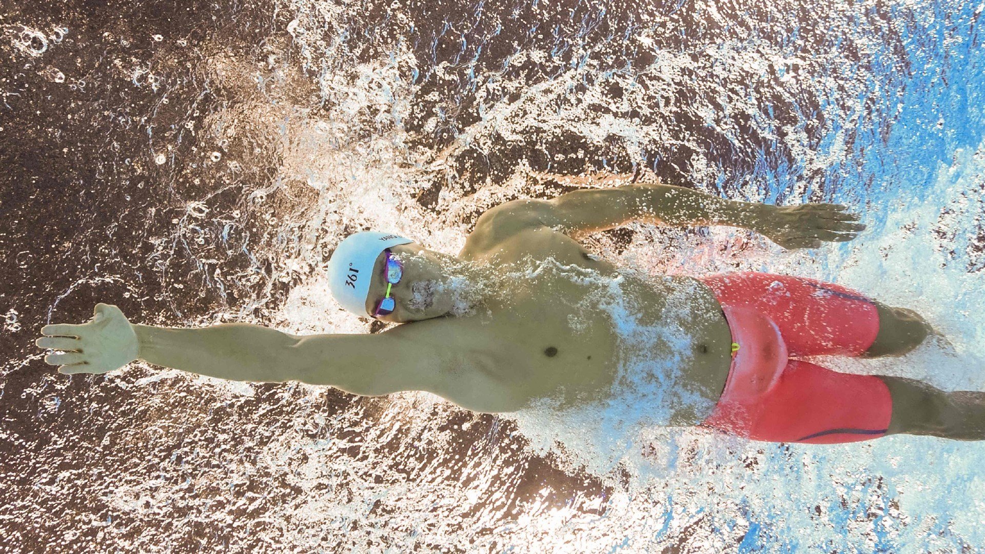 马克西单节19分导演篮网式进攻狂潮，深圳队防线在风暴中瓦解